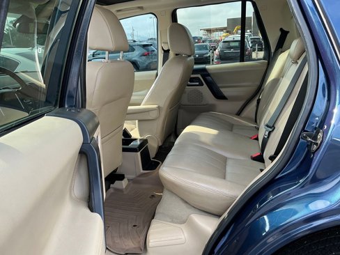 Used 2013 Land Rover LR2 image 25