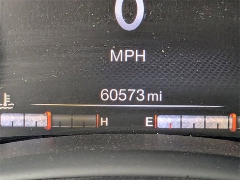 Used 2021 Jeep Renegade Latitude w/ Sun & Sound Group image 21