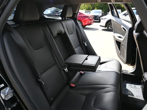 Used 2017 Volvo V60 T5 Premier w/ Convenience Package image 26