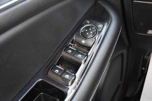 Used 2018 Ford Edge Sport w/ Technology Package image 22