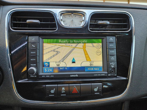 Used 2011 Chrysler 200 Limited image 26