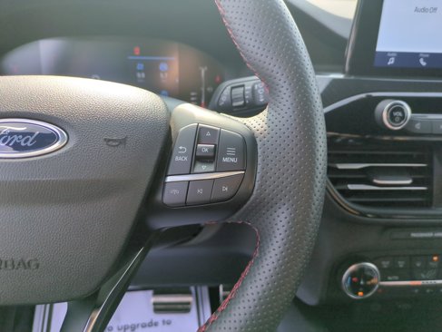 Used 2023 Ford Escape ST-Line image 18