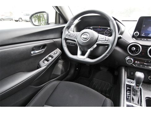 Used 2024 Nissan Sentra SV image 8