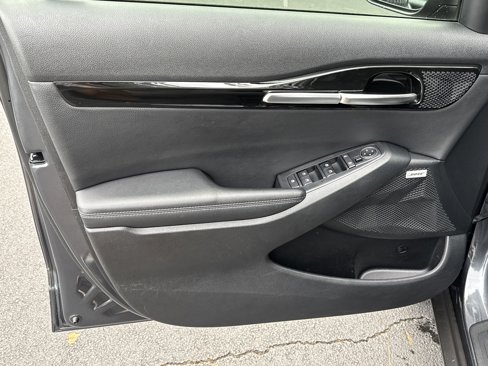 Used 2022 Kia Seltos SX w/ Sunroof Package image 17