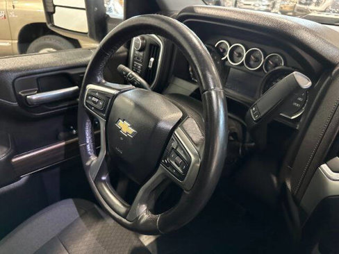 Used 2021 Chevrolet Silverado 2500 LT image 15