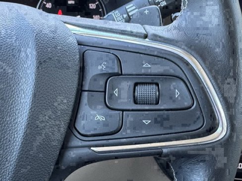 Used 2021 Buick Envision Essence image 21