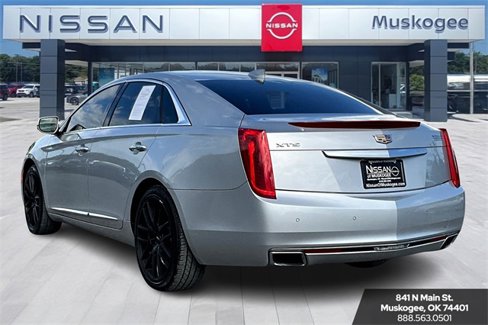Used 2017 Cadillac XTS Luxury image 4