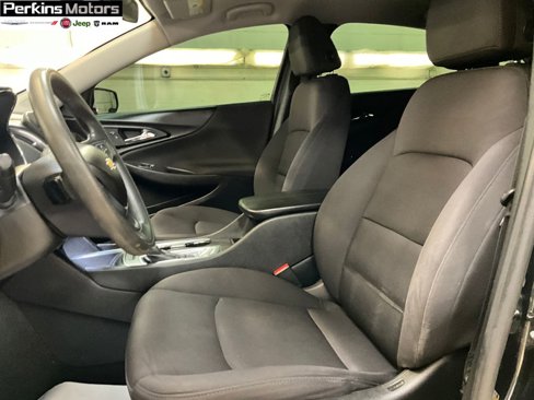 Used 2019 Chevrolet Malibu LT image 9