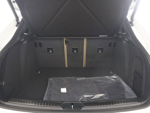 New 2025 Porsche Macan image 21