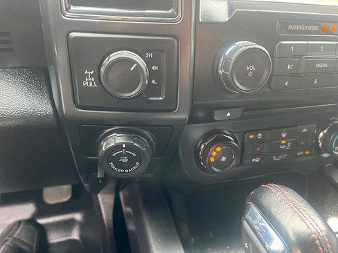 Used 2018 Ford F150 XLT w/ Equipment Group 302A Luxury image 31