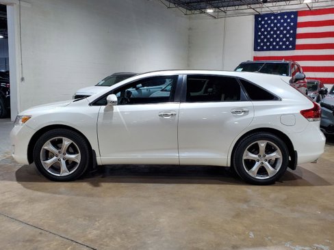 Used 2015 Toyota Venza XLE image 12