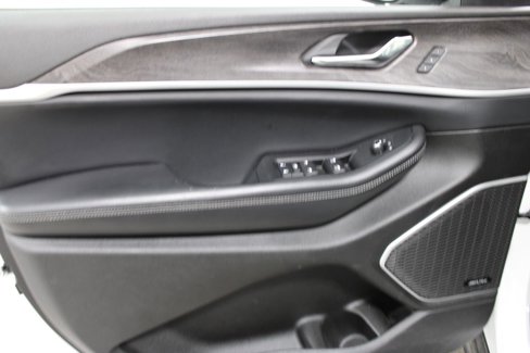 Used 2024 Jeep Grand Cherokee Limited 4xe image 16