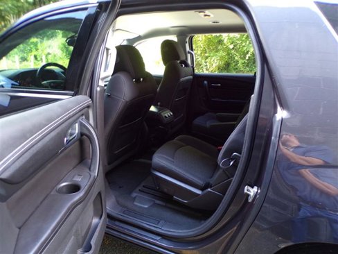 Used 2016 GMC Acadia SLE image 26