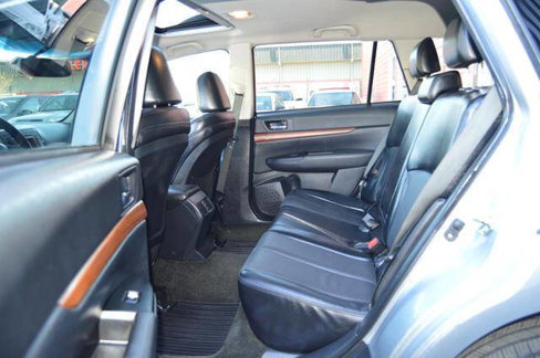 Used 2013 Subaru Outback 2.5i Limited w/ Moonroof Pkg image 12