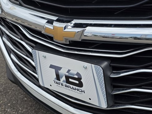 Used 2023 Chevrolet Malibu LT image 2