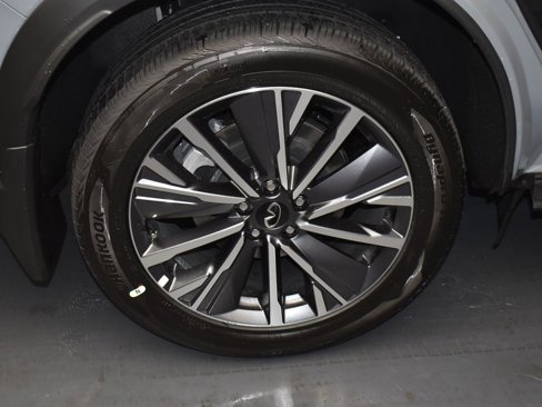 New 2026 INFINITI QX60 Luxe w/ Family Package image 5