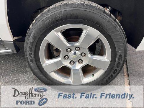 Used 2015 Chevrolet Suburban LTZ image 21
