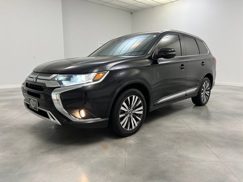 Used 2020 Mitsubishi Outlander SE image 3