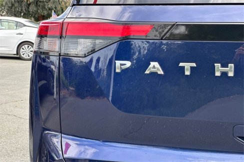 Used 2022 Nissan Pathfinder SV image 52