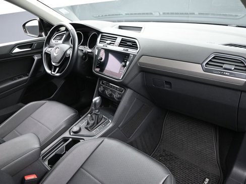Used 2019 Volkswagen Tiguan SE w/ 3rd Row Seat Package image 28