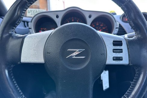 Used 2004 Nissan 350Z Enthusiast image 26