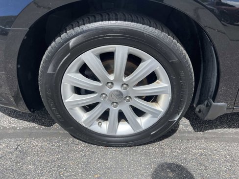 Used 2013 Chrysler 200 Limited image 9