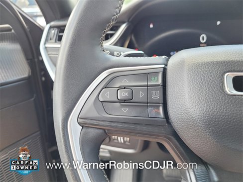 Used 2023 Jeep Grand Cherokee L Laredo image 21