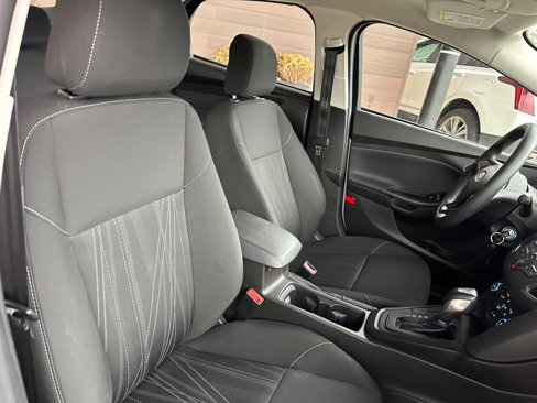 Used 2016 Ford Focus SE image 17