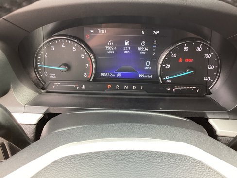 Used 2024 Ford Explorer XLT w/ Equipment Group 202A image 21
