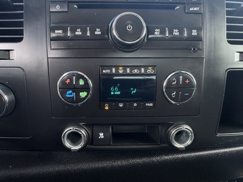 Used 2008 GMC Sierra 1500 SLE w/ Sierra NFL Edition image 22