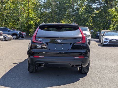 Used 2019 Cadillac XT4 Luxury w/ Cold Weather Package image 5