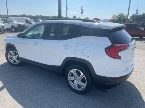 Used 2020 GMC Terrain SLE image 8