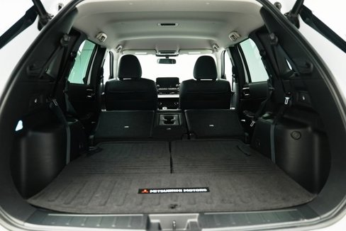 Used 2022 Mitsubishi Outlander SE image 32