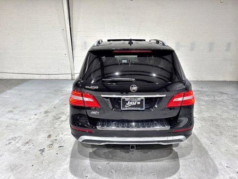 Used 2015 Mercedes-Benz ML 350 4MATIC image 23