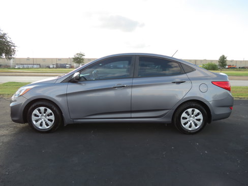 Used 2016 Hyundai Accent SE w/ Option Group 02 image 3