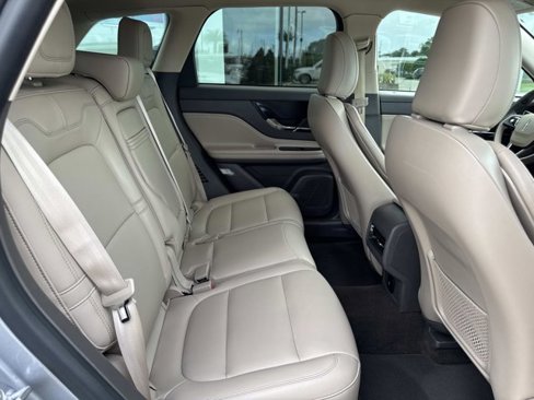 Used 2021 Lincoln Corsair FWD image 24
