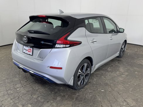 Used 2022 Nissan Leaf SV image 8