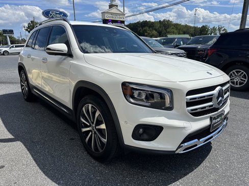 Used 2021 Mercedes-Benz GLB 250 4MATIC image 3