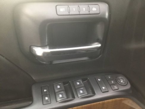 Used 2014 GMC Sierra 1500 SLT w/ SLT Crew Cab Value Package image 19