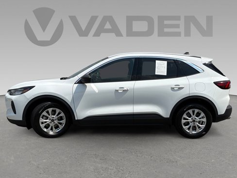Used 2023 Ford Escape Active image 5