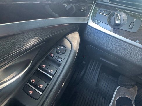 Used 2012 BMW 528i xDrive Sedan image 23