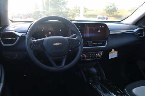 New 2026 Chevrolet TrailBlazer LT image 2