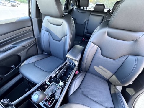 New 2026 Jeep Compass Latitude image 10