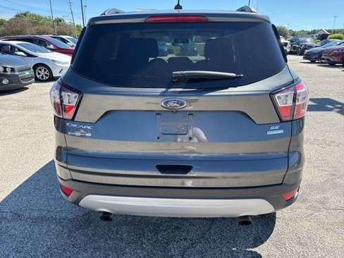 Used 2018 Ford Escape SE image 6