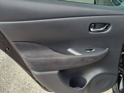 Used 2013 Nissan Leaf S w/ Charger Pkg image 9