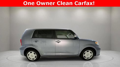 Used 2012 Scion xB image 2