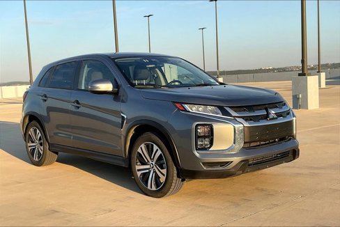 Used 2024 Mitsubishi Outlander Sport SE image 3