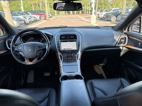 Used 2018 Lincoln MKX Reserve w/ Lincoln MKX Climate Package image 30