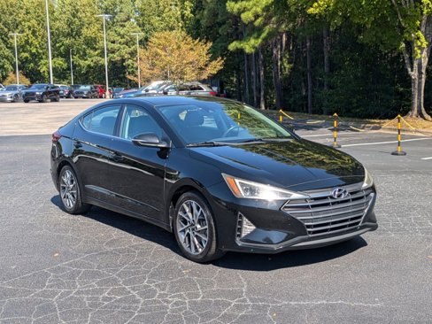 Used 2020 Hyundai Elantra Limited w/ Cargo Package (C1) image 3