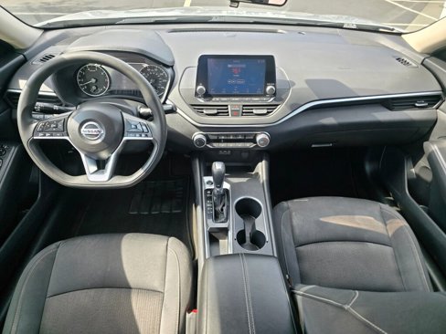 Used 2022 Nissan Altima 2.5 SV image 21